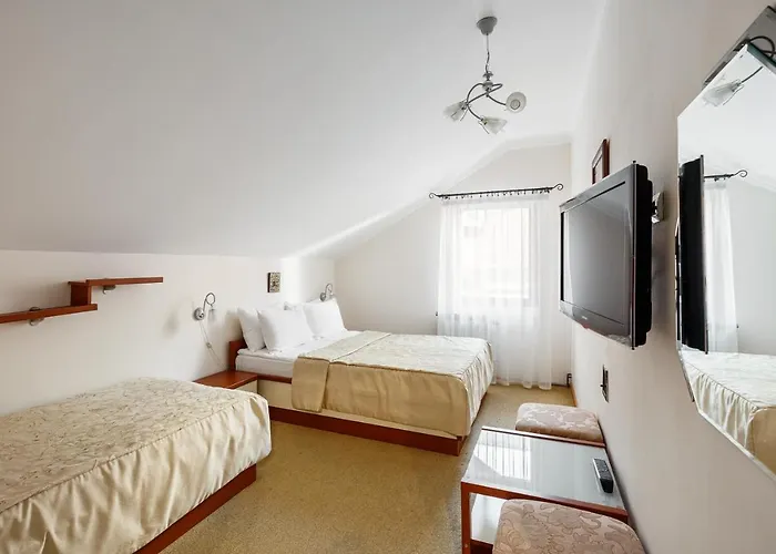 Korona Hotel&spa 2* 布克维