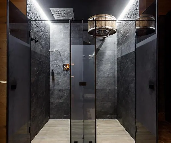 Korona Hotel&spa 2* 布克维